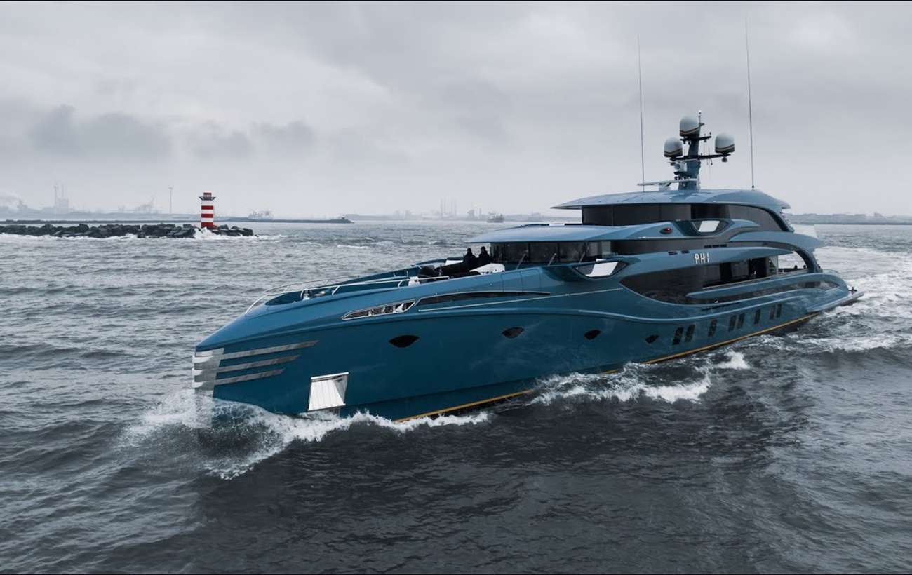 "Путинская элита будет удивлена". Британия расширяет санкции на экипажи суперяхт олигархов из РФ